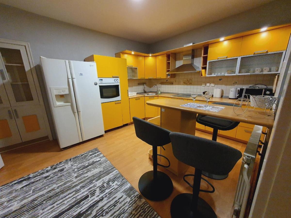 Apartments Arna Visoko Exterior photo