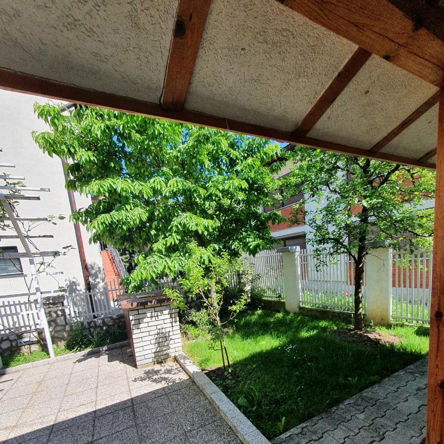 Apartments Arna Visoko Exterior photo